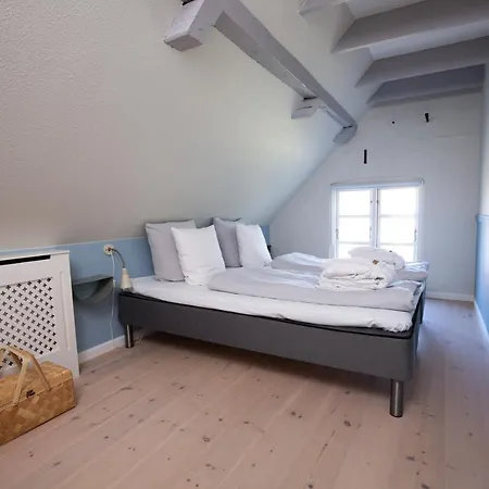 Gaestgiveri Bregninge Guest house *