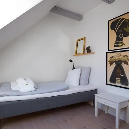 Gaestgiveri Bregninge *