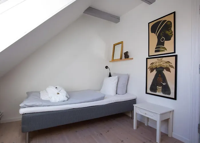 Gaestgiveri Bregninge *